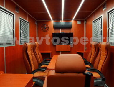 Мобильный пункт управления на базе полуприцепа